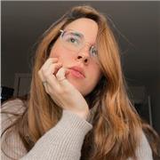 Profesora de clases extraescolares Artísticas.
Un espacio para poder potenciar la creatividad de los niños y poder jugar con los colores y los diferentes materiales, despertará un interés en el arte de crear que les enganchará!